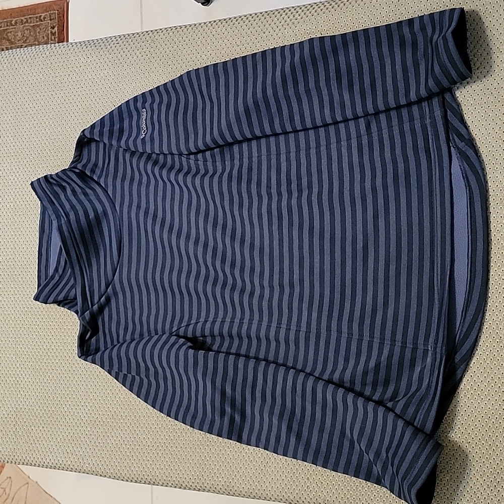 EUC Columbia Navy & Blue Striped Long Sleeve Lightweight Pullover Fleece Size:M